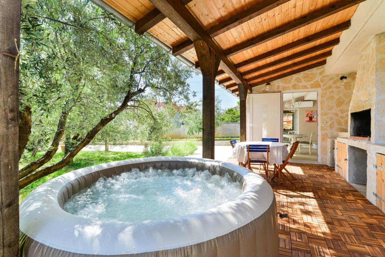 Hacienda Mia With Yacuzzi And Free Parking Zadar Eksteriør billede